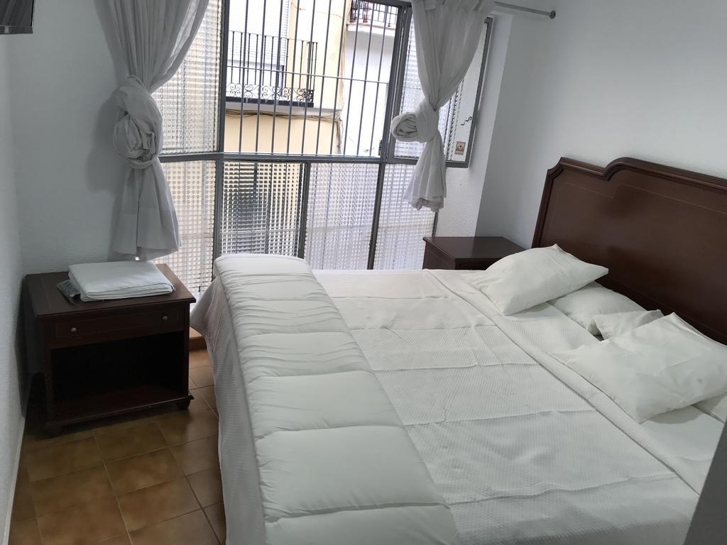 Hostal Lavapies Madrid Exteriör bild