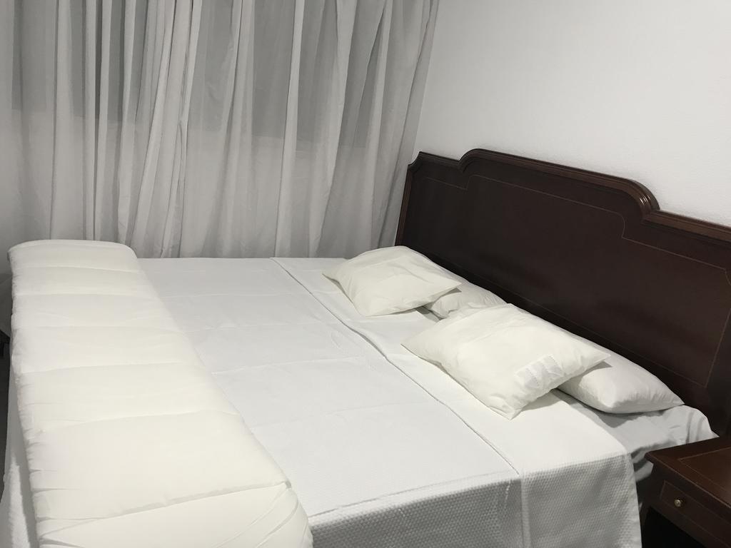 Hostal Lavapies Madrid Exteriör bild